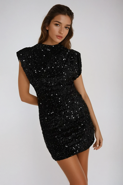 El glamoroso vestido de lentejuelas de Livia.