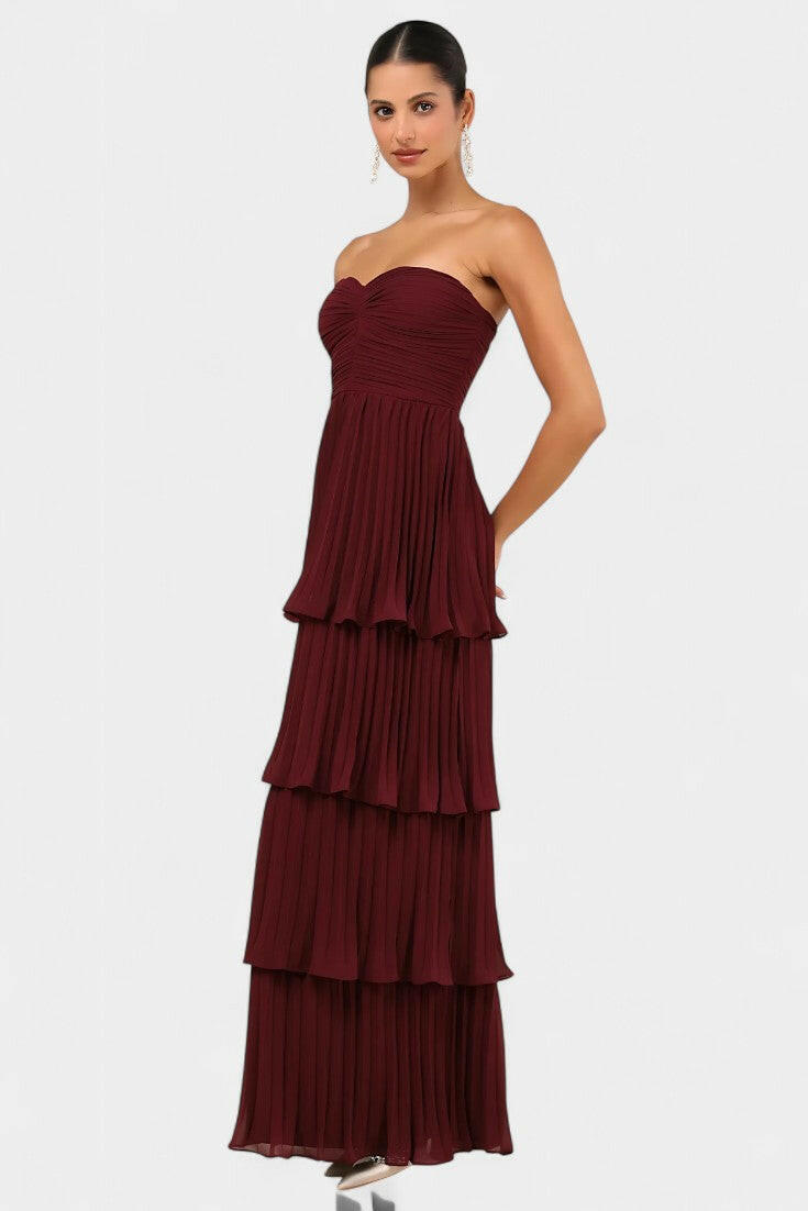 June Vestido con Volantes y Escote Corazón.
