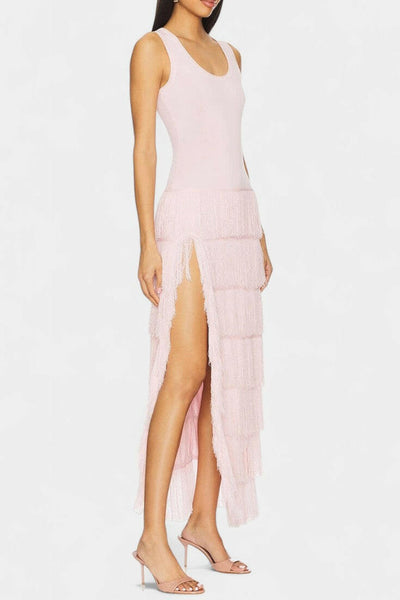 Kalani Vestido Maxi con Flecos en Capas y Abertura Lateral.