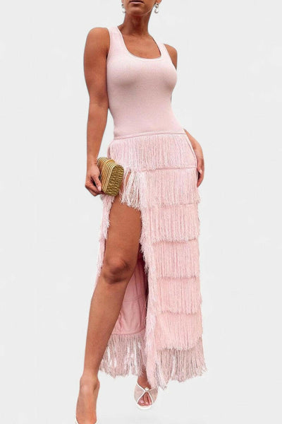 Kalani Vestido Maxi con Flecos en Capas y Abertura Lateral.