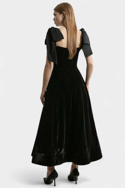 Ajla Vestido Midi de Terciopelo sin Tirantes con Lazo.