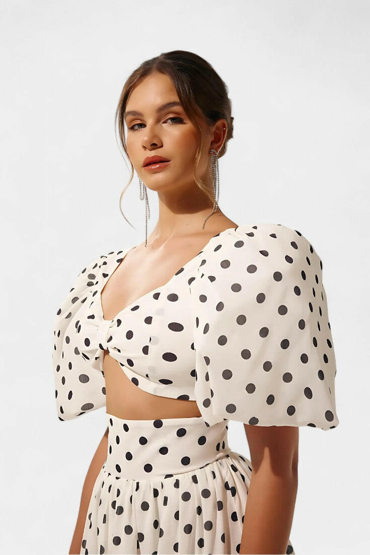 Sherine Conjunto de Falda con Mangas Abullonadas de Lunares.