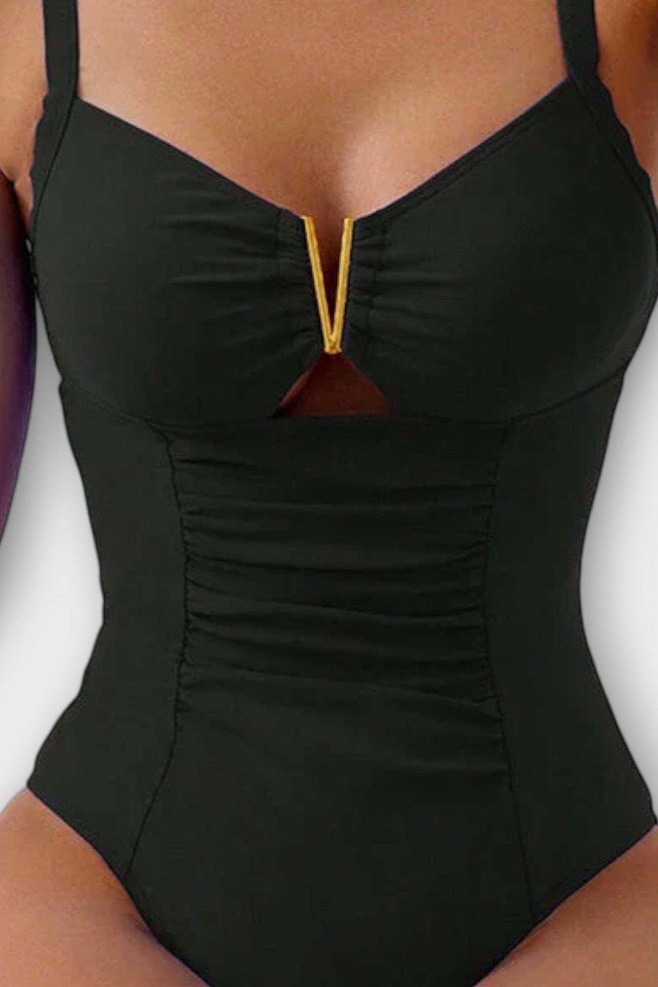 Cinzia Bañador con Cuello en V.