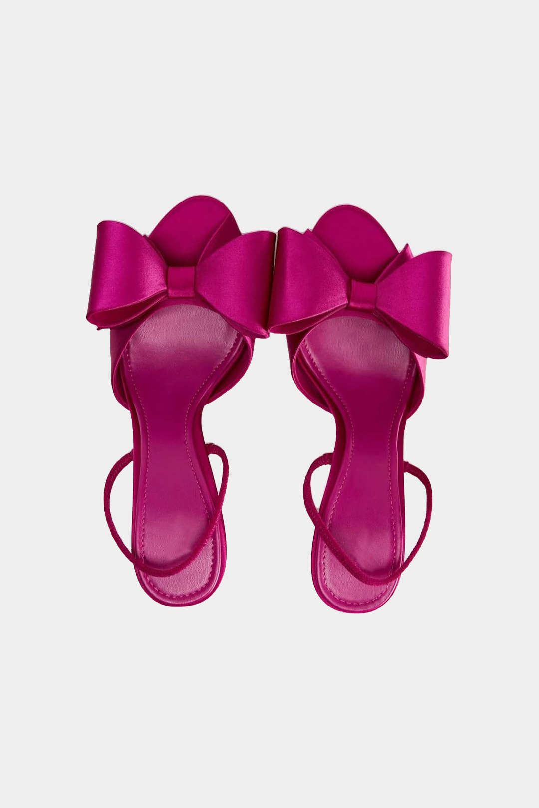 Tacones Puntiagudos de Cuero Sintético.
