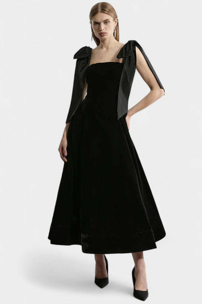 Ajla Vestido Midi de Terciopelo sin Tirantes con Lazo.