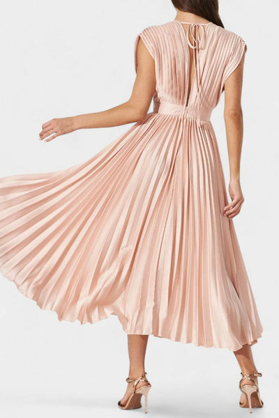Audrey Vestido Midi con Pliegues y Escote en V.