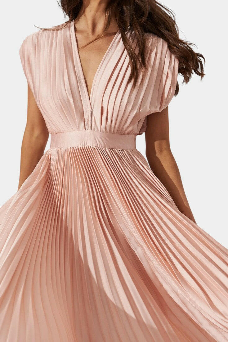 Audrey Vestido Midi con Pliegues y Escote en V.