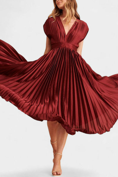 Audrey Vestido Midi con Pliegues y Escote en V.