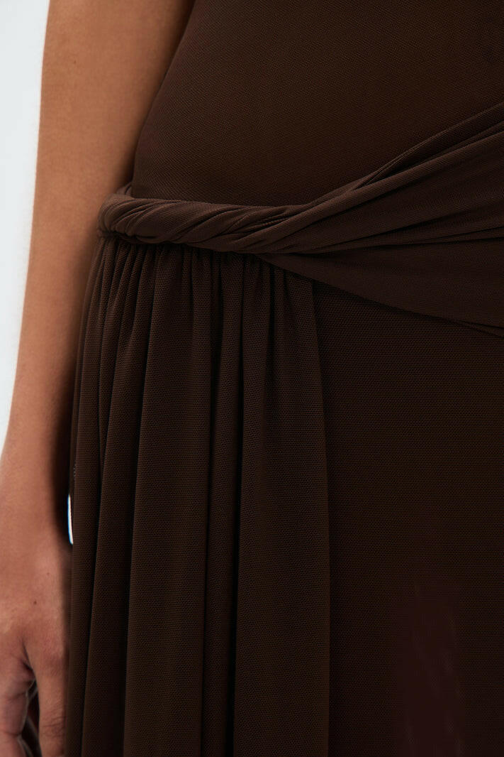 Eranda Vestido Maxi de Malla Drapada Off-Shoulder.