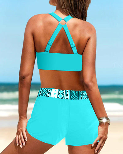 Bikinis de cintura alta con estampado geométrico.