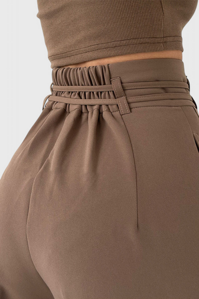 Sophie Pantalones de pierna ancha con cordones.