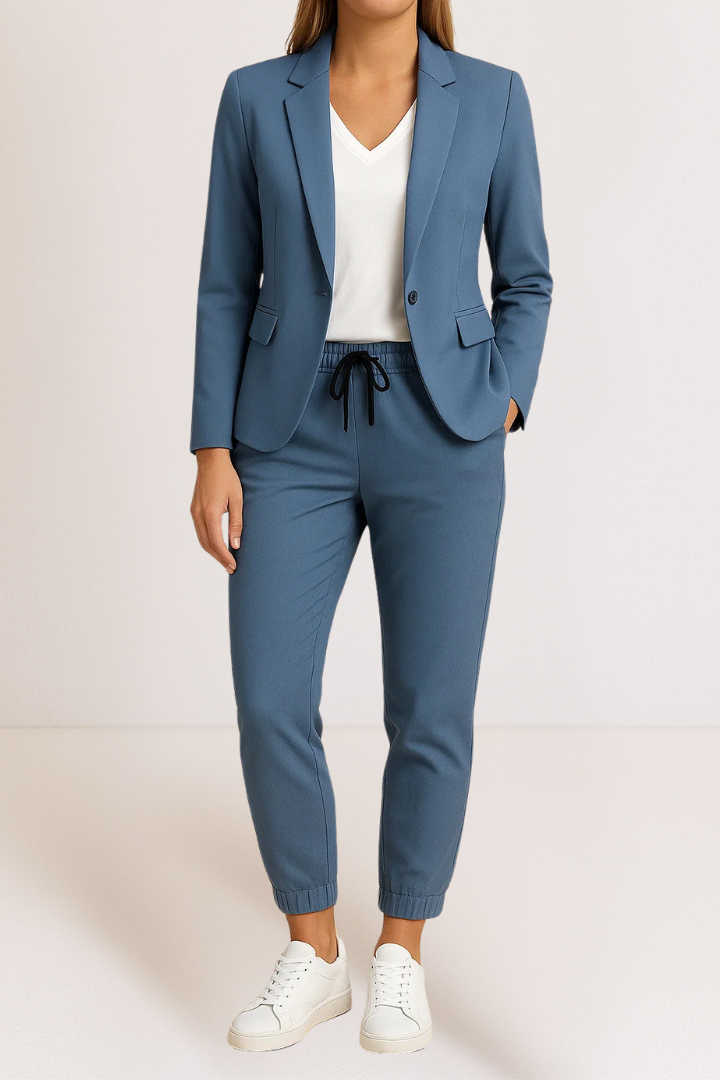 Mónica | Traje de dos piezas para mujer.