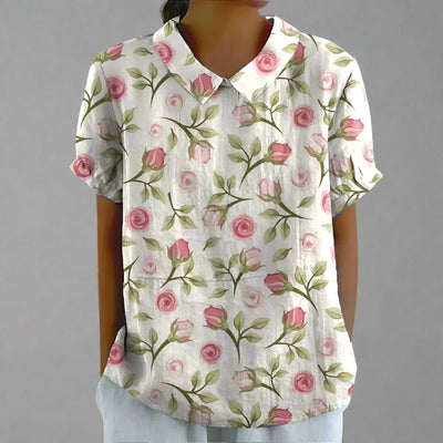 Blusa informal con estampado floral.