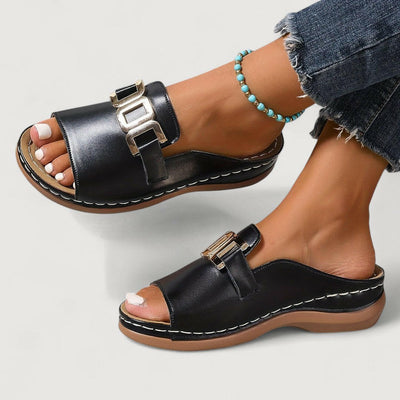 CARMELA | SANDALIAS DE VERANO CON ESTILO.
