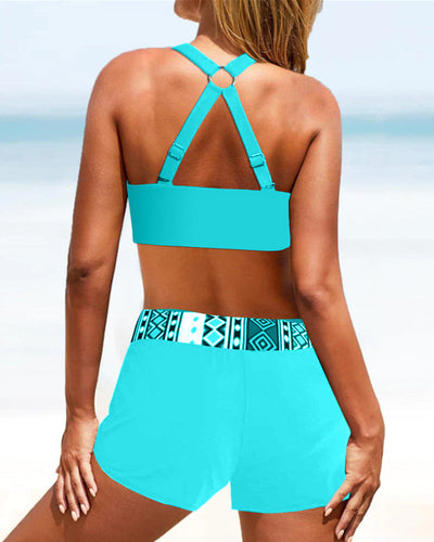 Bikinis de cintura alta con estampado geométrico.