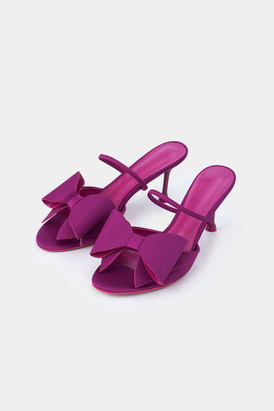 Tacones Puntiagudos de Cuero Sintético.