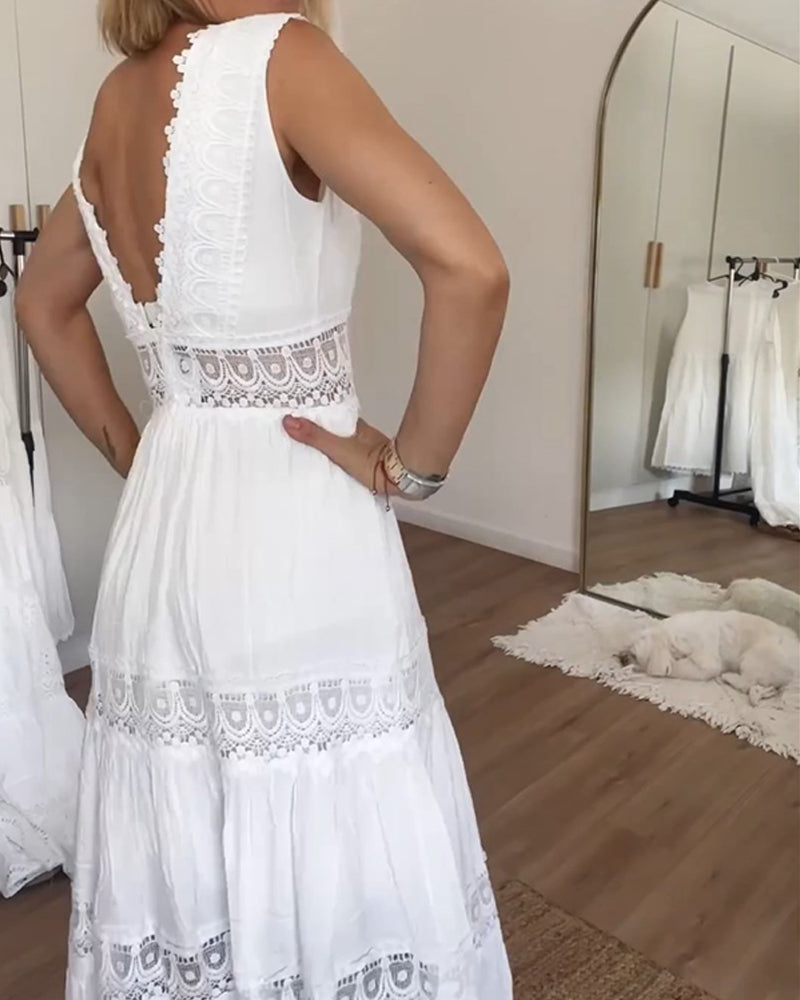 Kim | Vestido de encaje con escote en V.