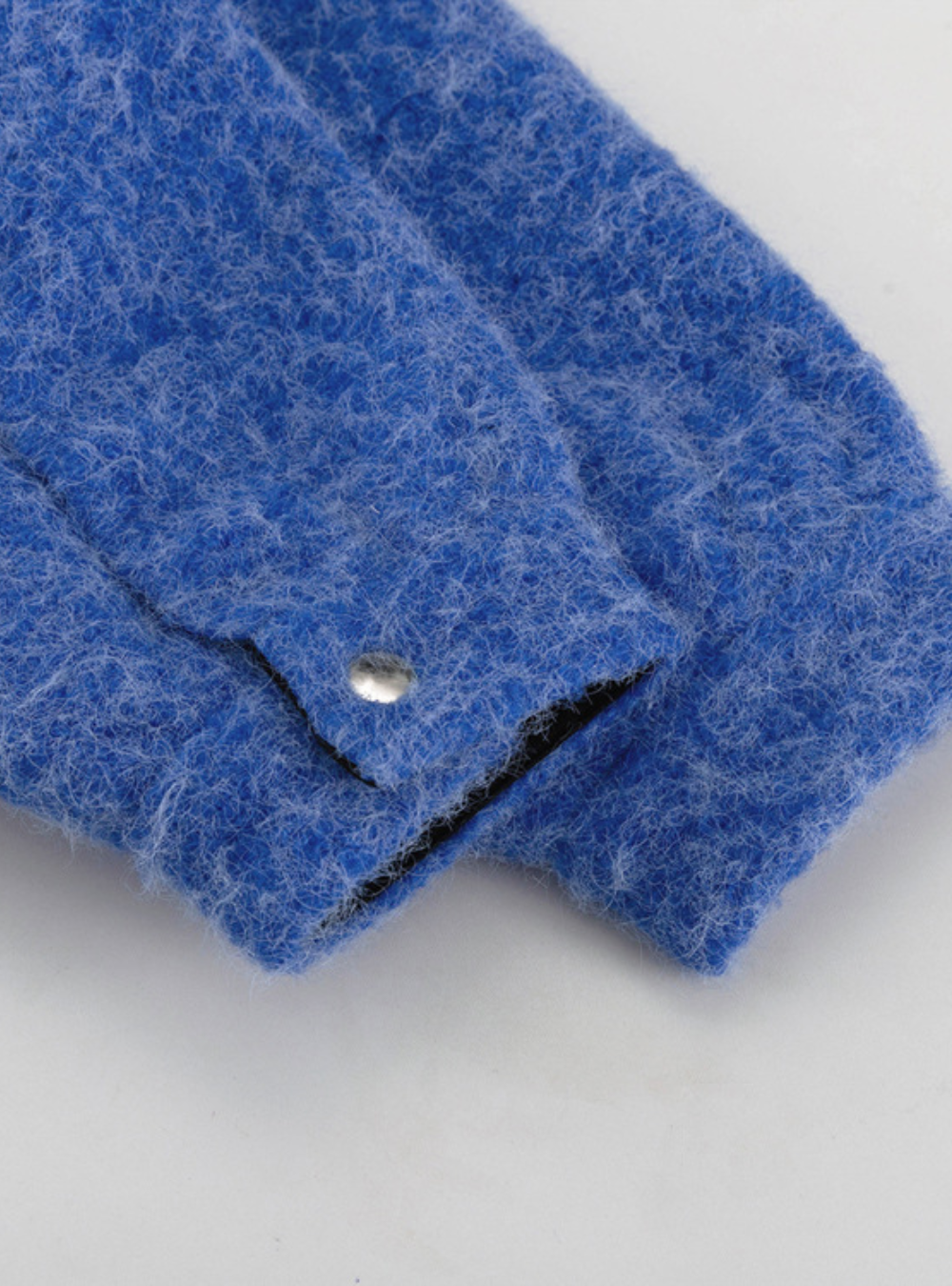 Laurel Snap-Button Jacket: Amore al Primo Indosso.