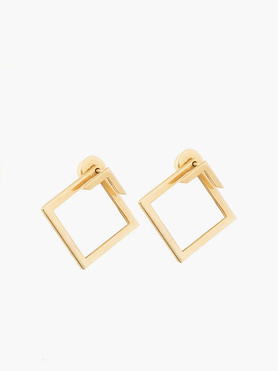 Quadratische geometrische Ohrstecker.