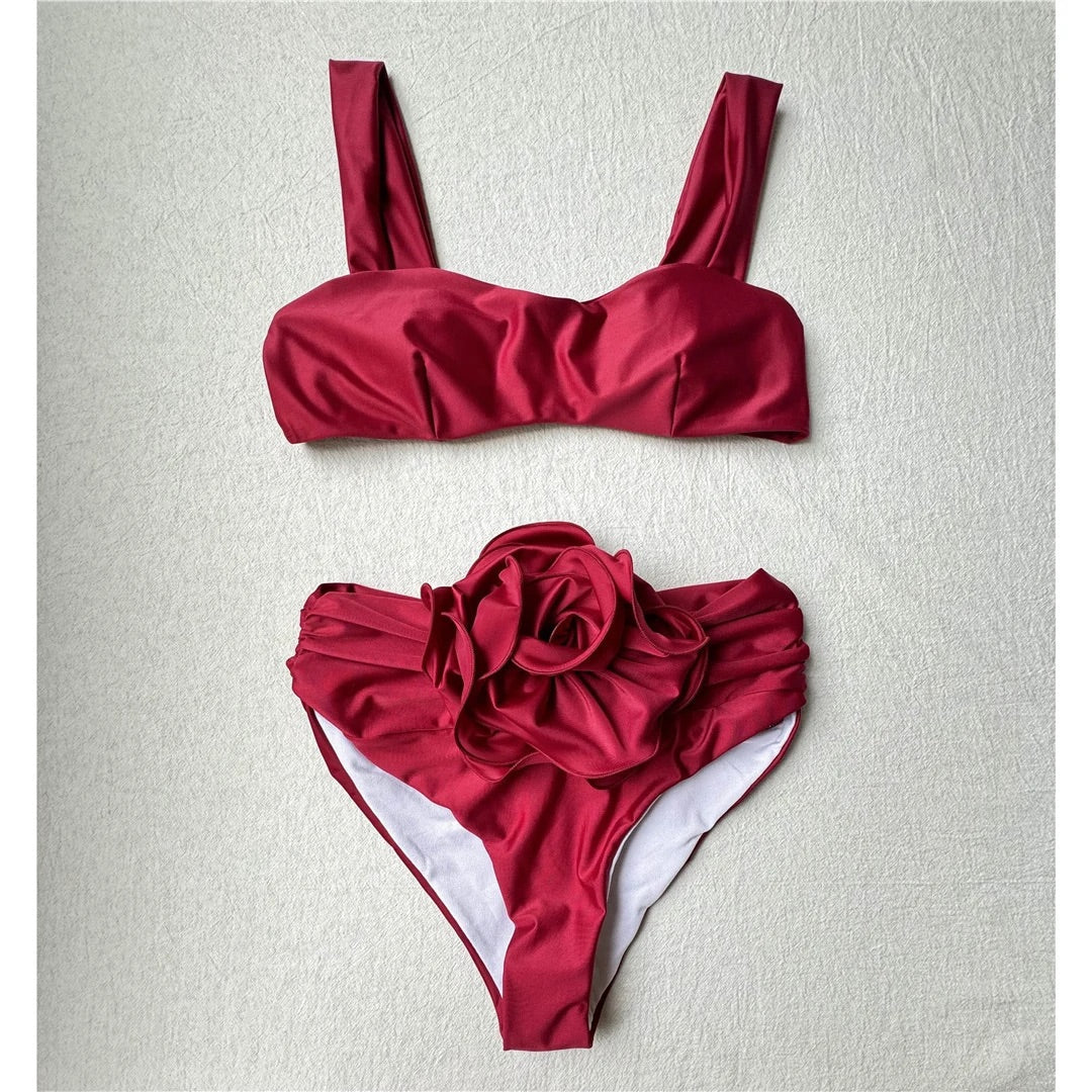 Bikiny s vysokým pásom a volánmi Sarah