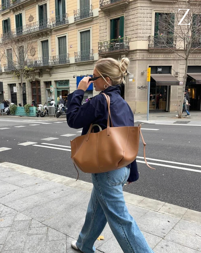 Chiara's Handtasche.