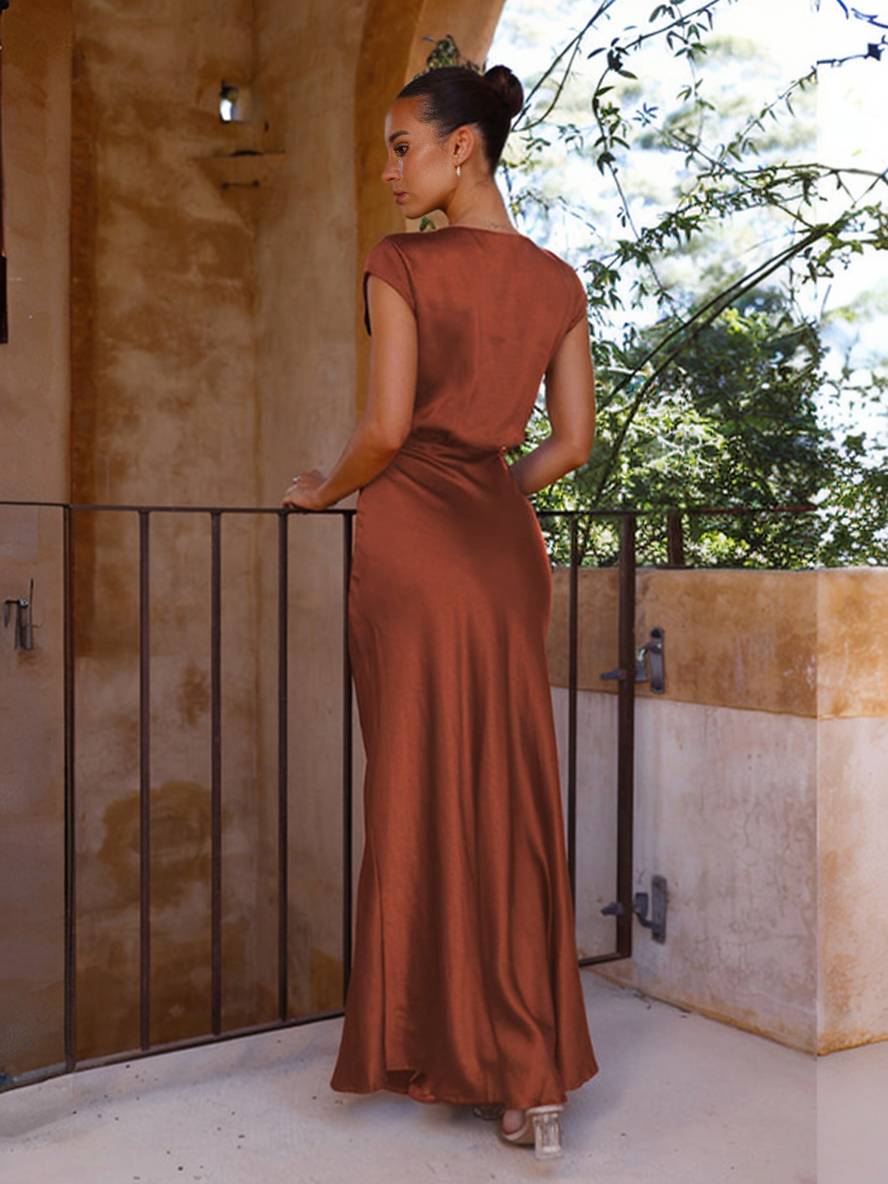 LORINA - Vestido sirena de satén.