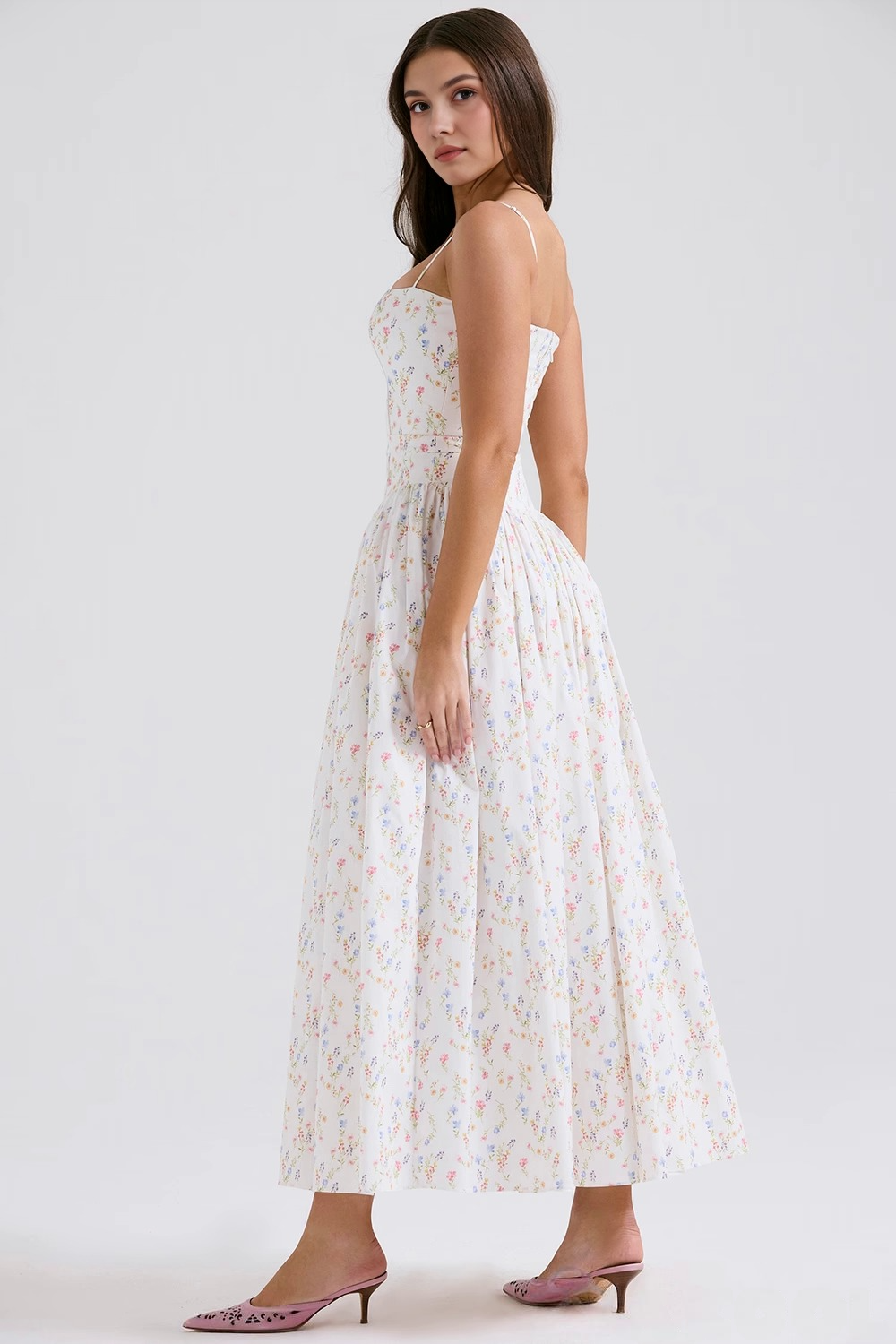 Violetta - Vestido midi con ramilletes.