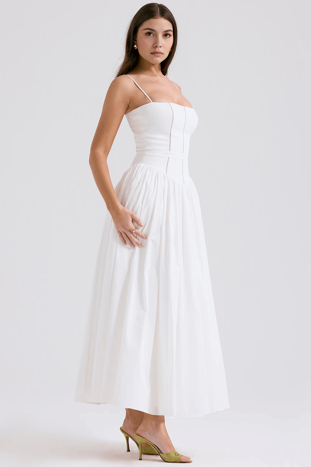Violetta - Vestido midi con ramilletes.