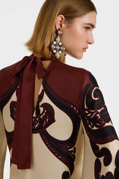 Vestido de satén Auravella.