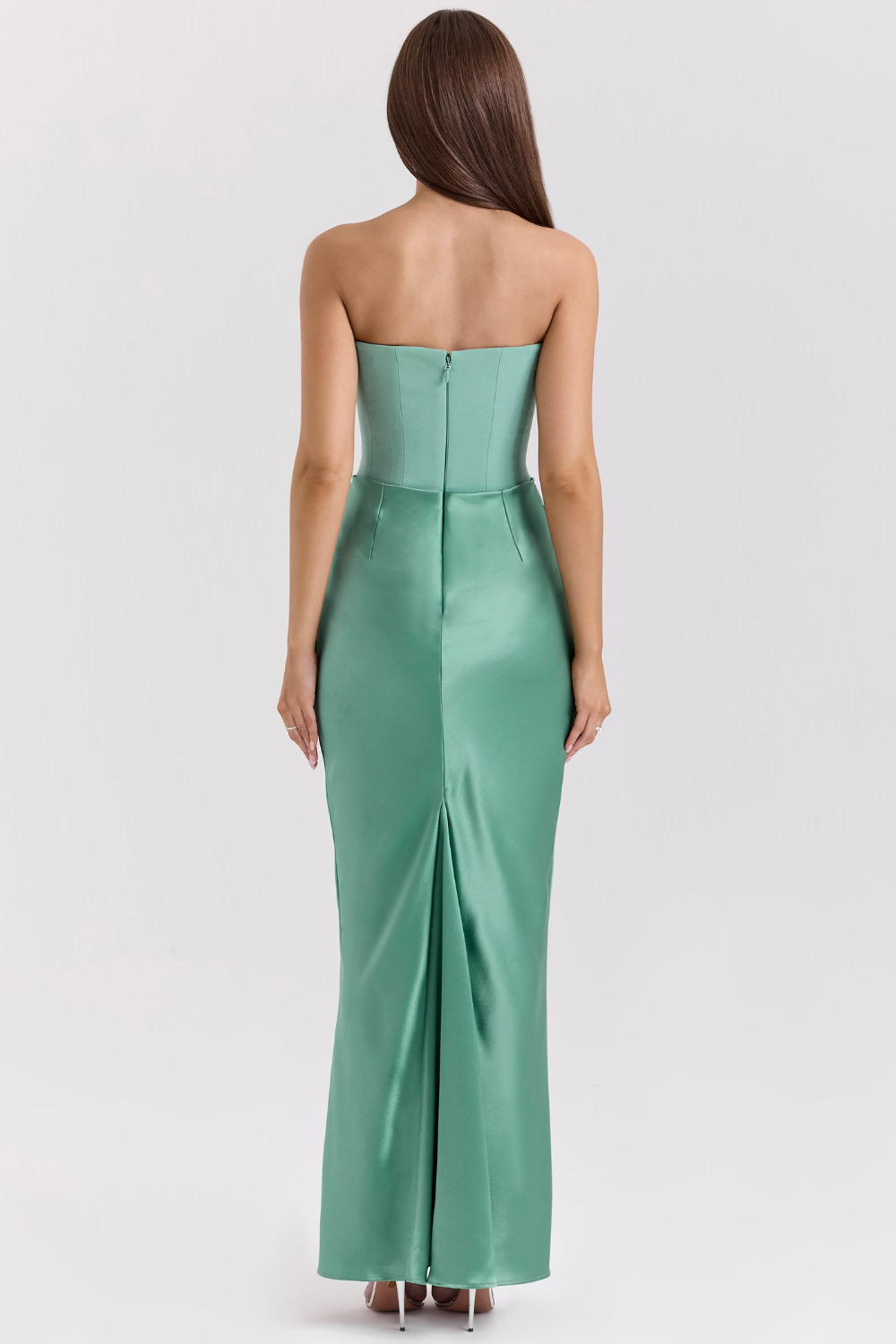 Serene - Vestido de satén.