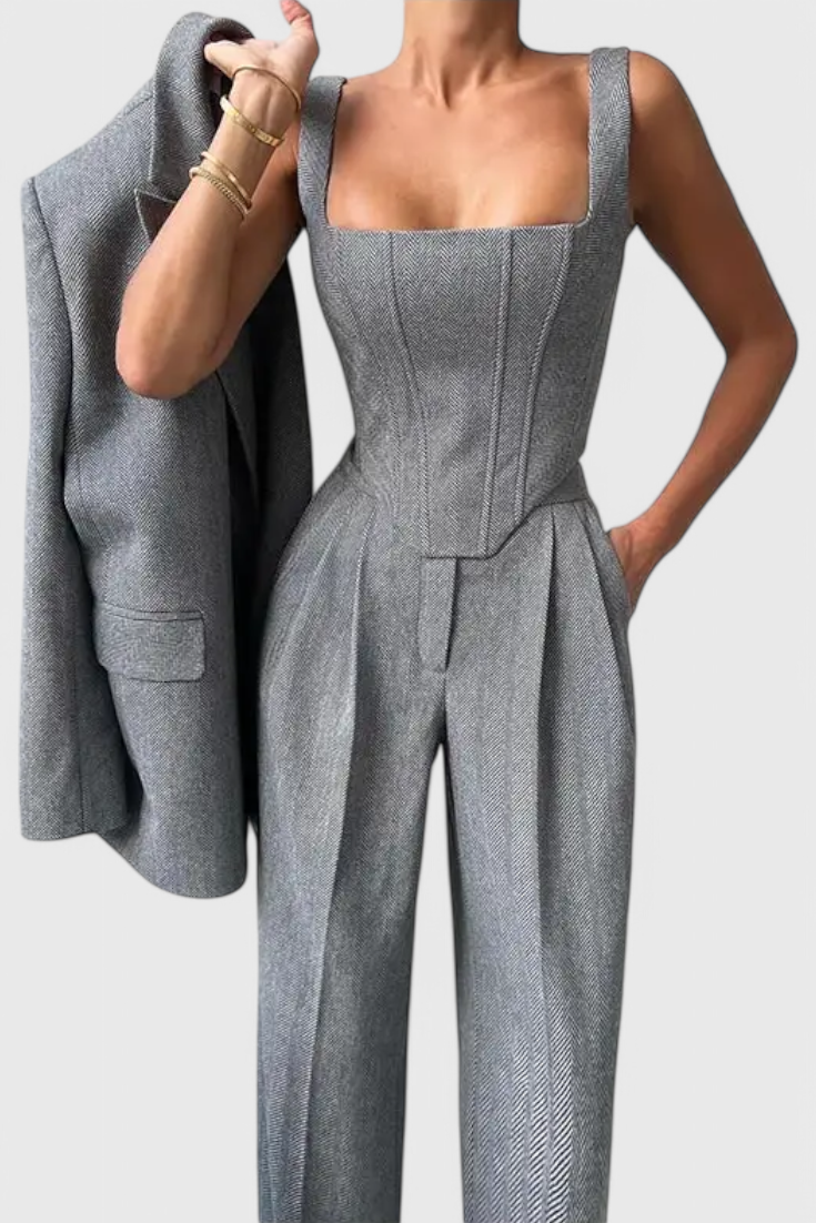 Evena Traje de Pantalón para una Elegancia Confiada.