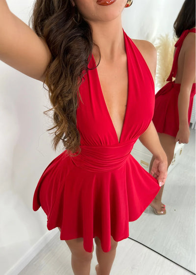 Segreta – Minivestido con cuello halter.