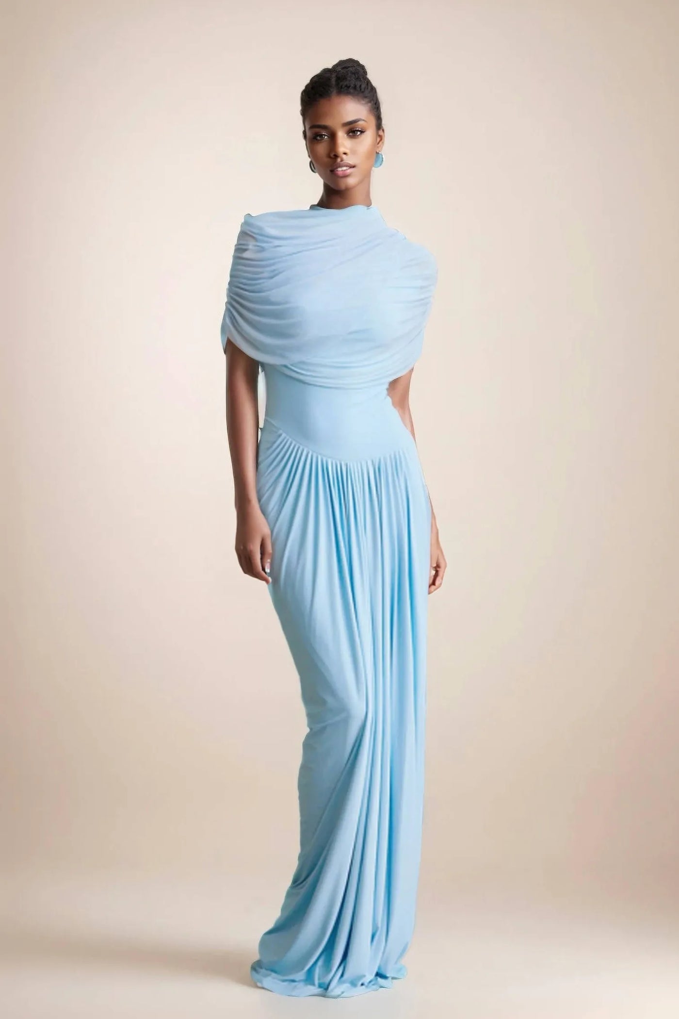 ARDEN - Vestido midi plisado.