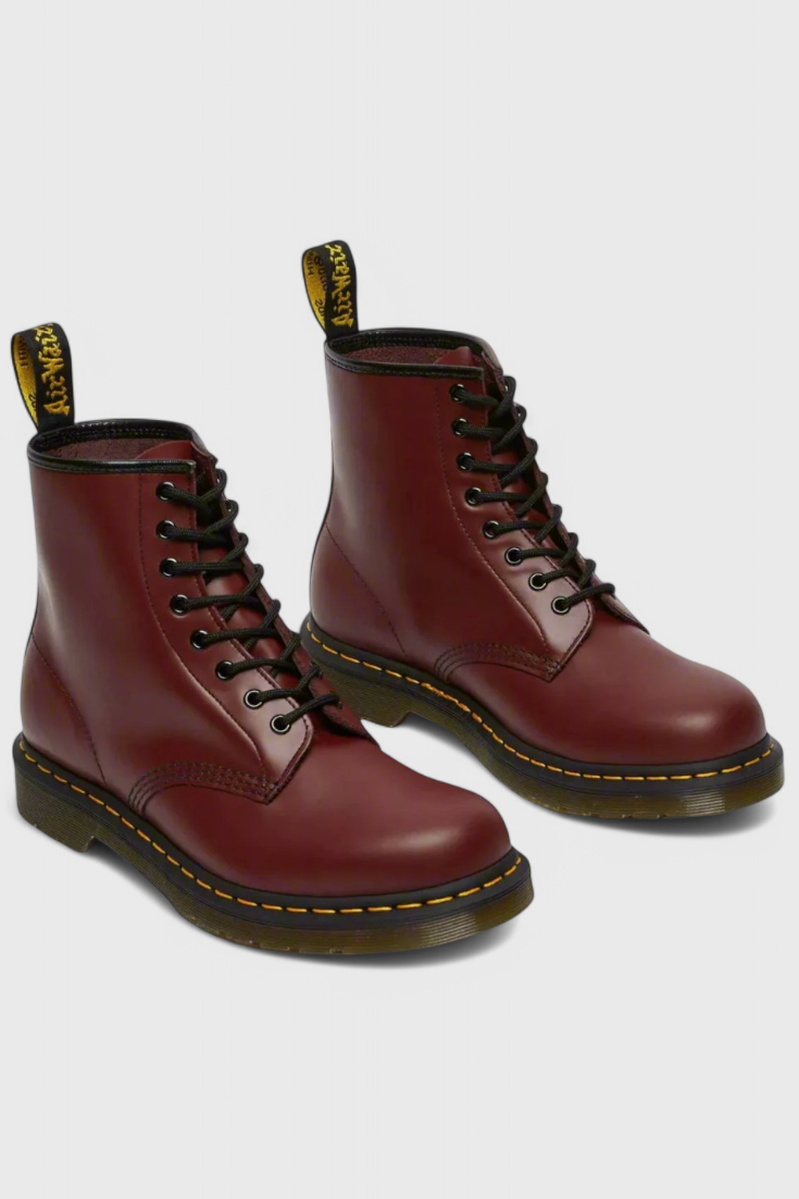 Addison Botas Clásicas Altas con Cordones.