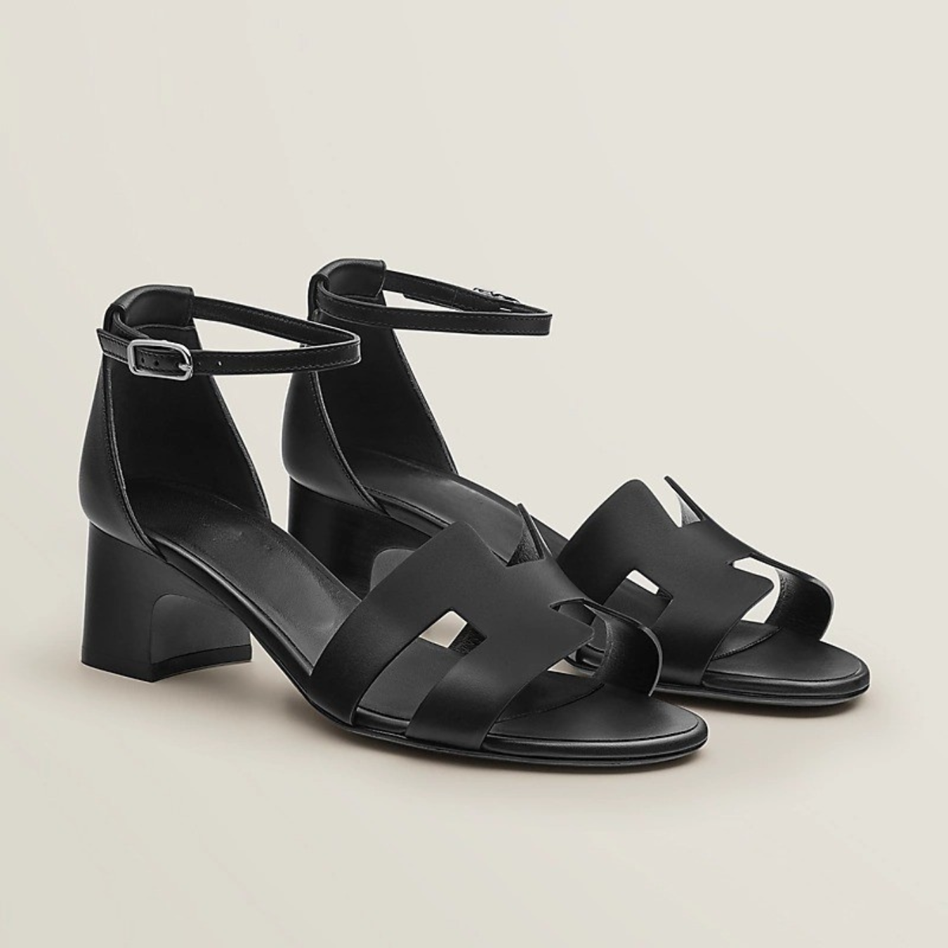 CHLOÉ | ELEGANTNÉ SANDÁLE