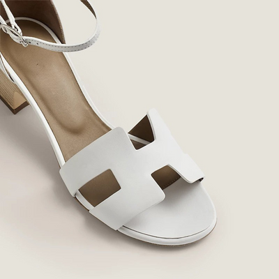 CHLOÉ | ELEGANTNÉ SANDÁLE