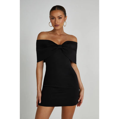 Vestido Amore Bow: Elegancia con hombros descubiertos.