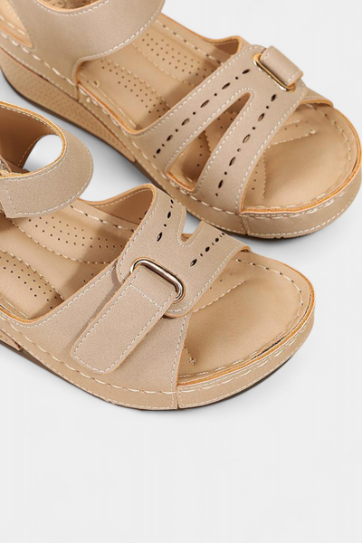 Jenna Sandalias Elegantes con Tiras y Hebilla Ajustable.