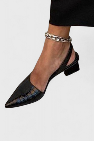 Ava Slingback de Tacón Elegante con Punta Fina.
