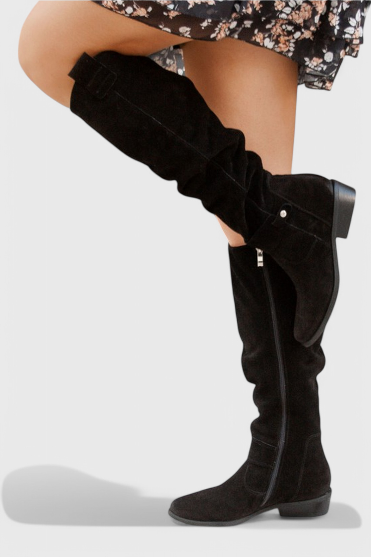 Celine Botas Altas de Estilo Retro.