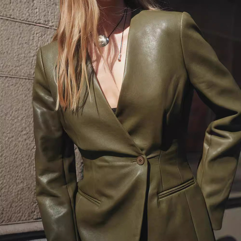 SERAFINA Eleganza Jacket.
