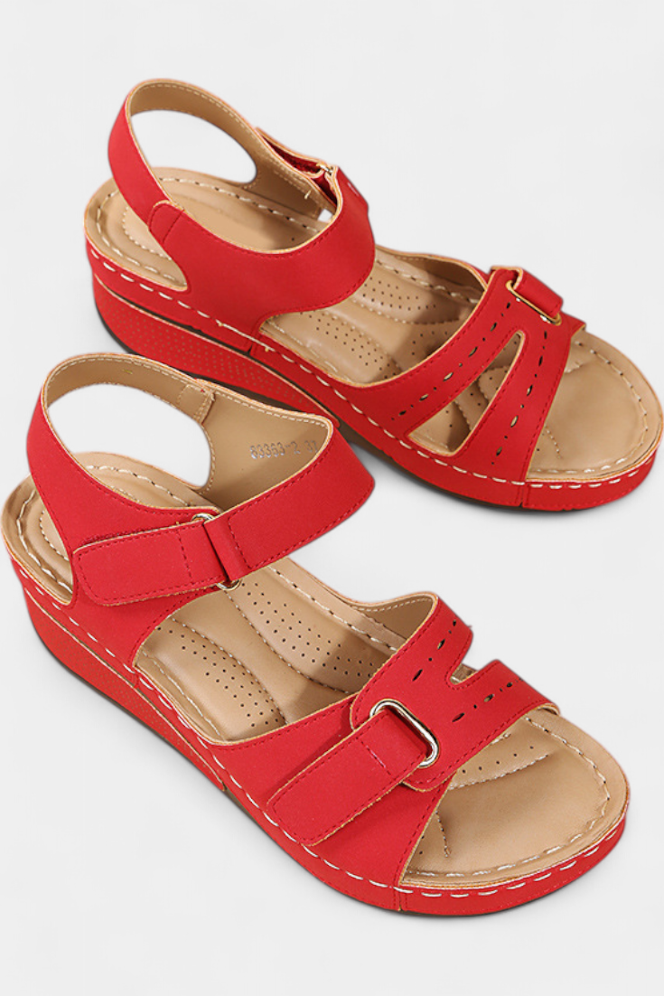 Jenna Sandalias Elegantes con Tiras y Hebilla Ajustable.