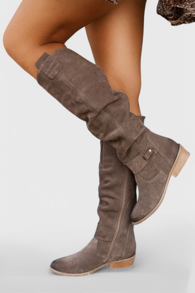 Celine Botas Altas de Estilo Retro.