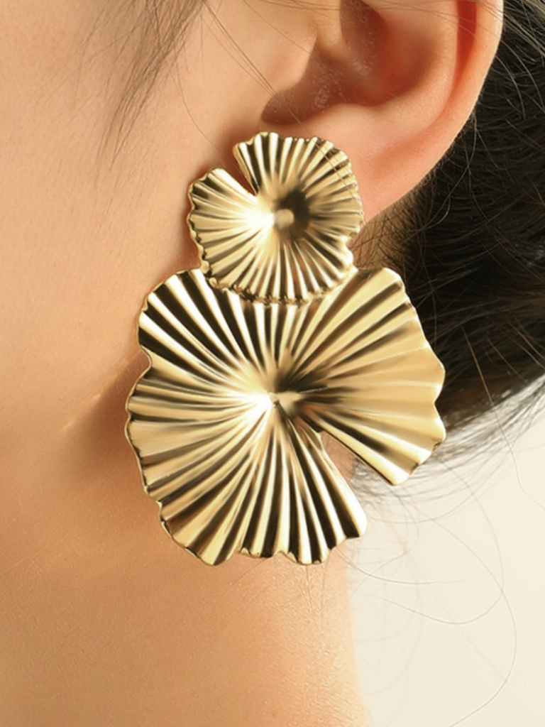 LUMIA BLOOM EARRINGS.