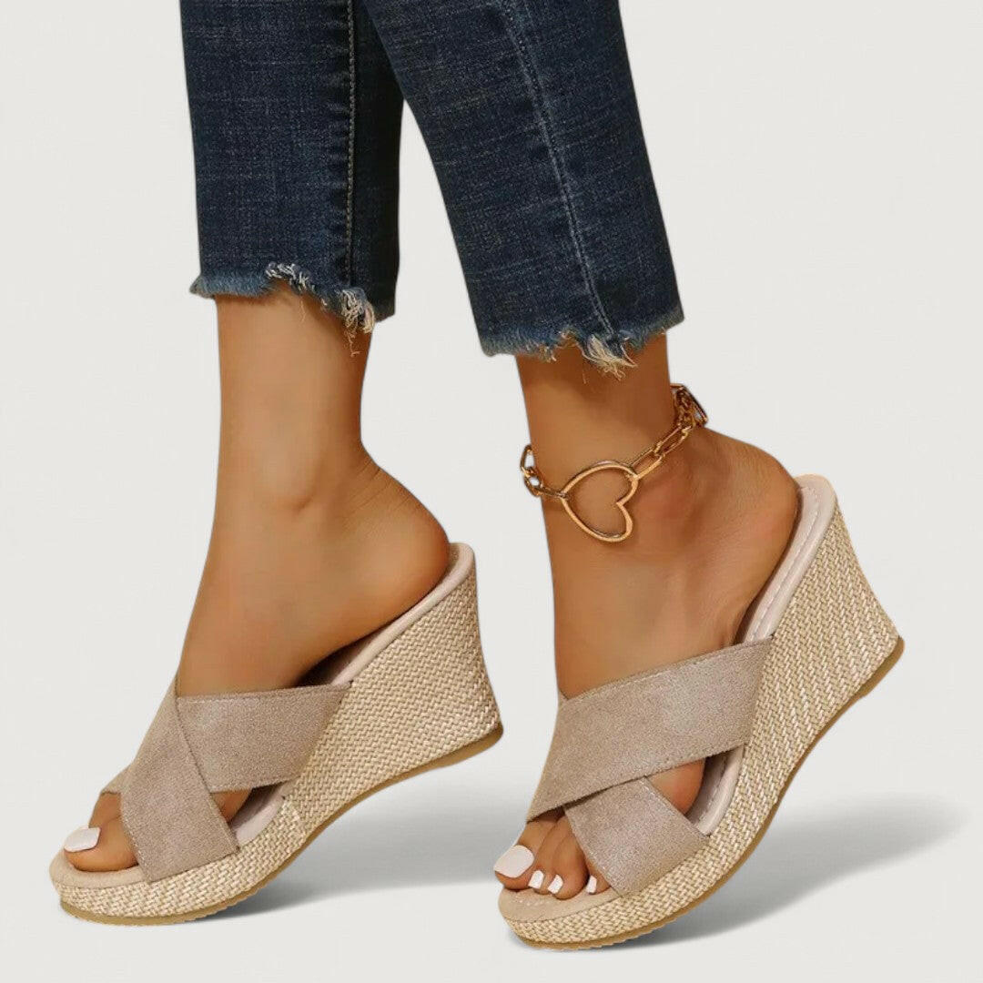 MAGA | SANDALIAS DE TACÓN CHIC.