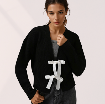 Maglione con cravatta di Elena-Mia.