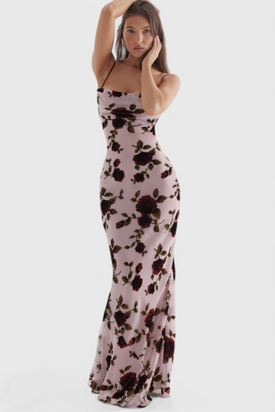 Irina Vestido Deslizante de Satén con Estampado Floral y Espalda Descubierta.