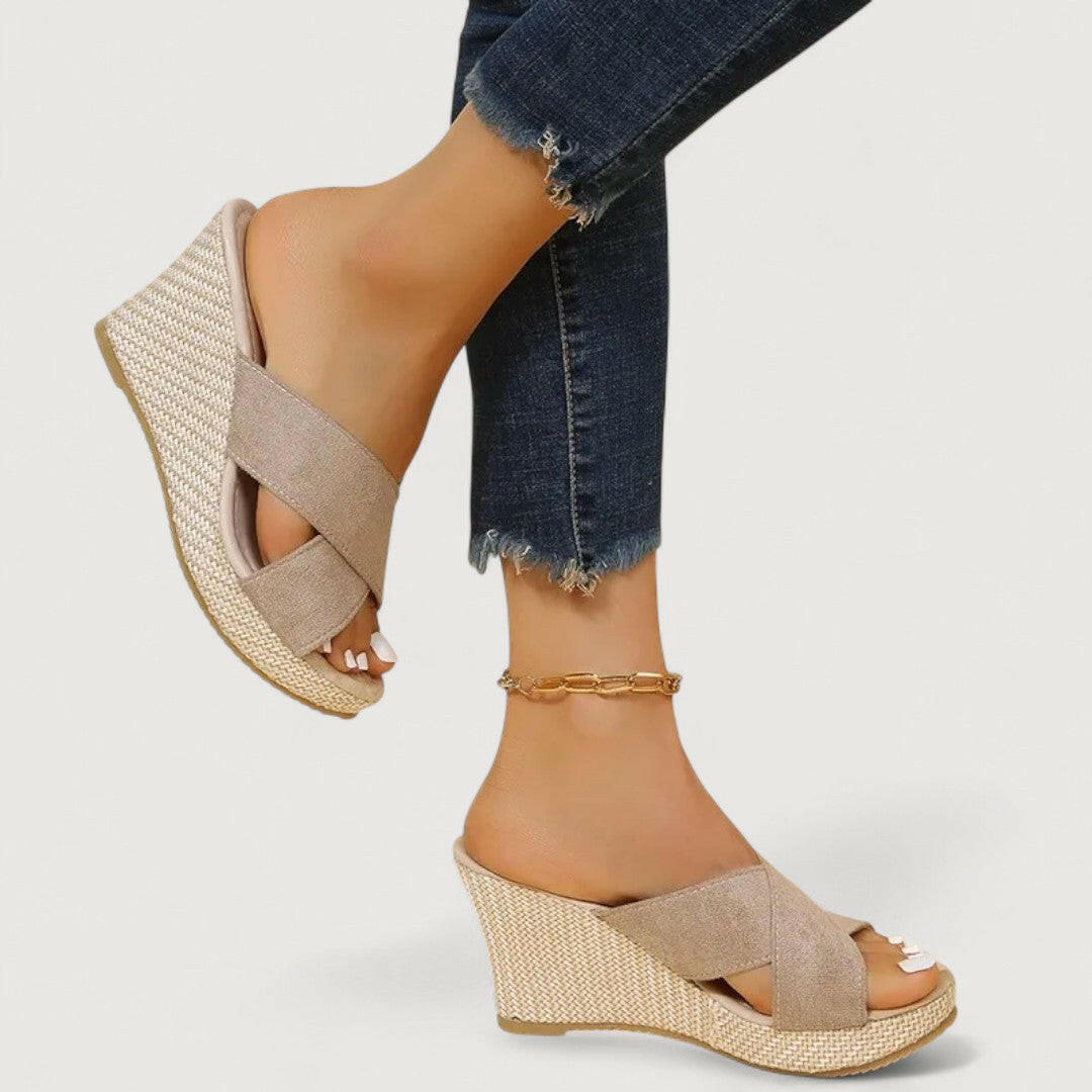 MAGA | SANDALIAS DE TACÓN CHIC.