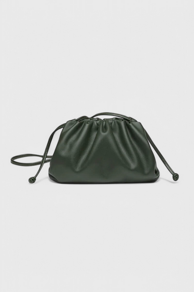 Dalila Bolso Cruzado.