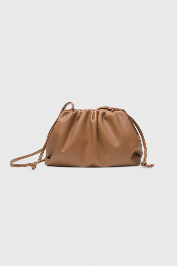 Dalila Bolso Cruzado.